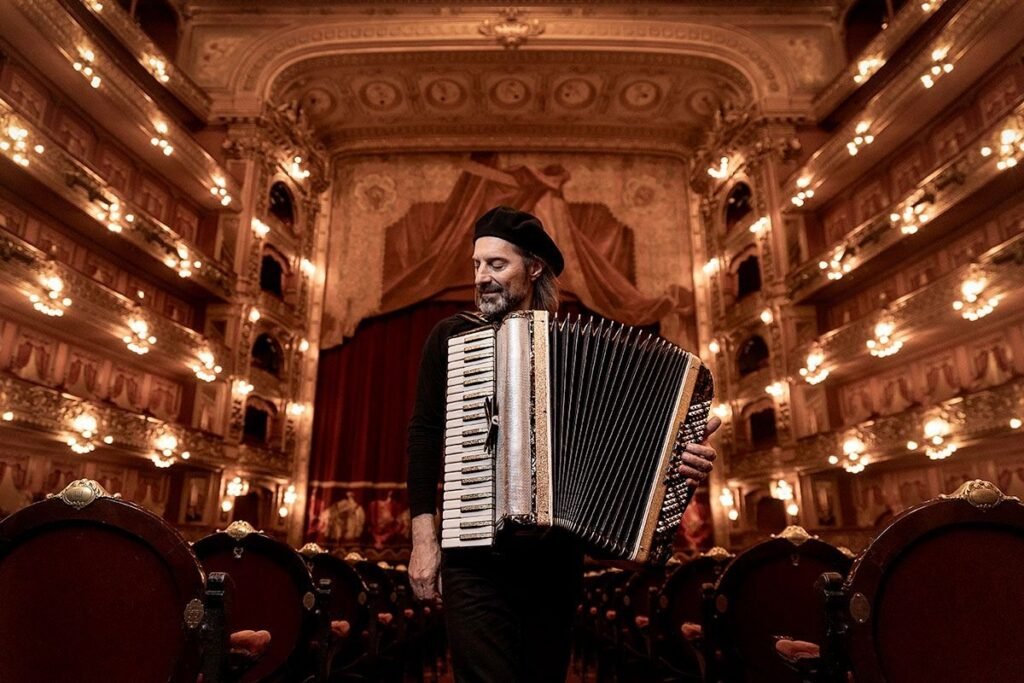 Chango Spasiuk de regreso y en gira